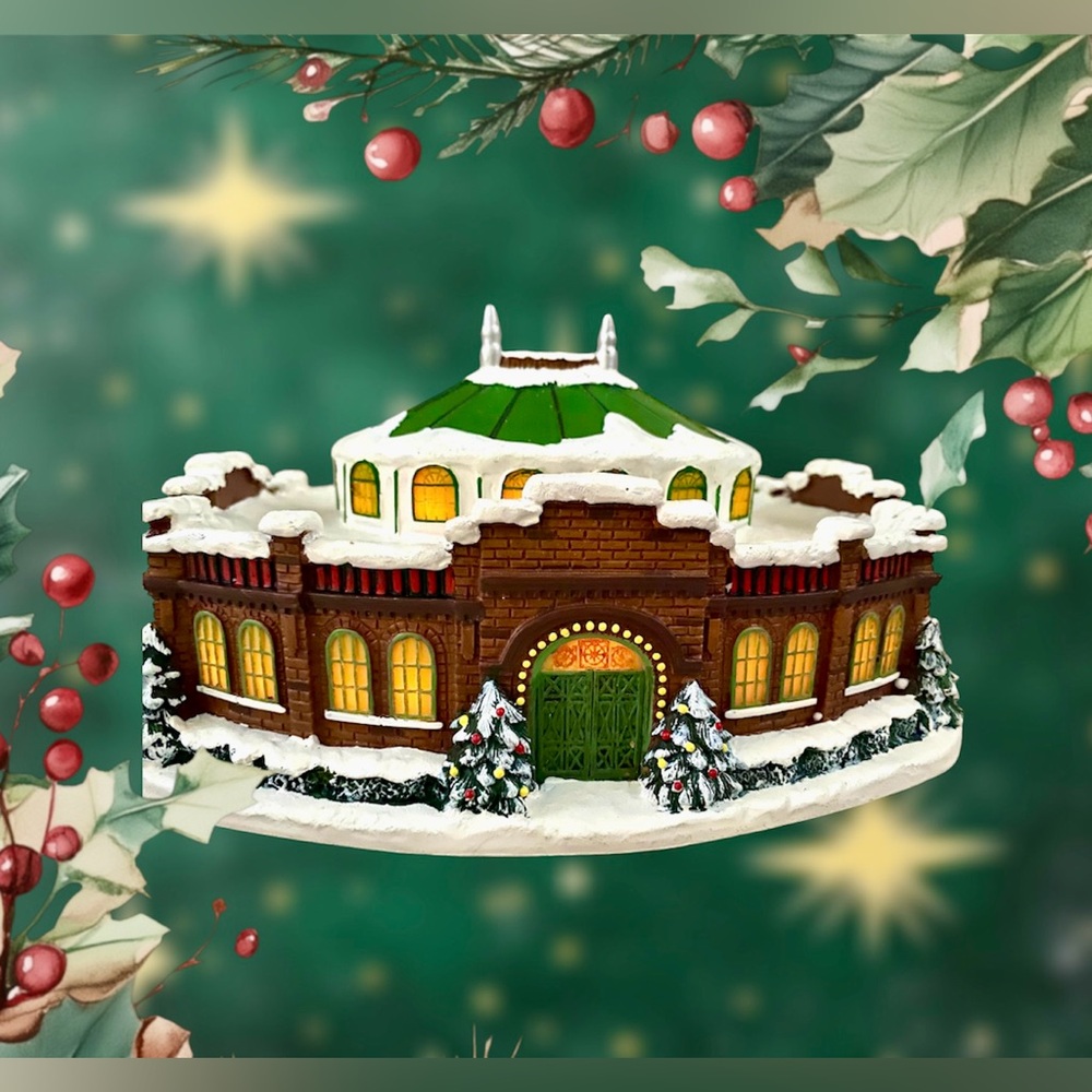 “Budweiser Roundhouse Stable” With “Dalmatian Sleigh Rider Figurine” Certified